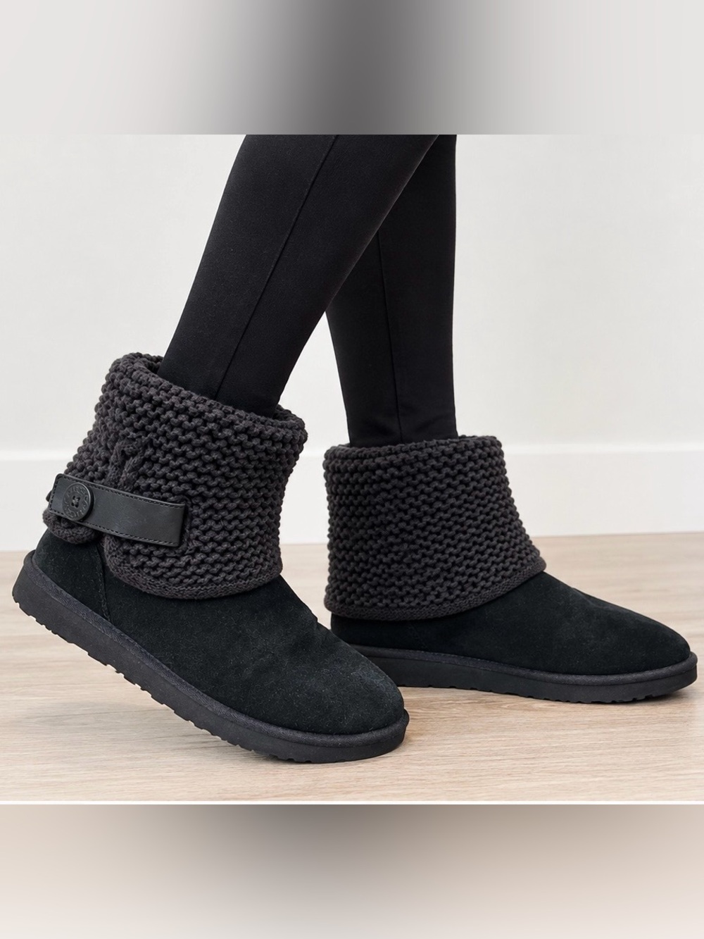 UGG Women's Shaina Knit Ankle Black Boot Size 8